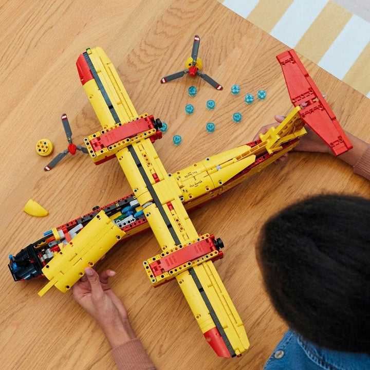 LEGO 42152 Technic Firefighting Plane Fireplane Jucărie ca idee de cadou pentru copii de la 10 ani, jucărie de construcție și decorare pentru grădiniță
