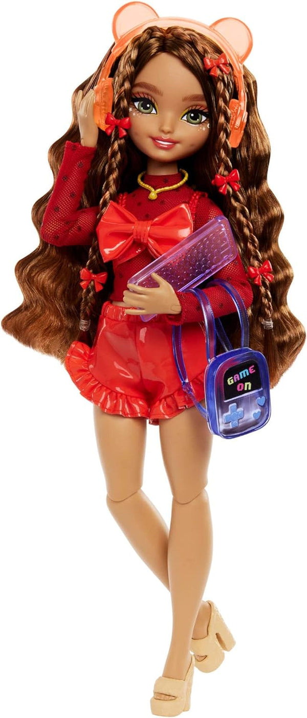 Păpușă Barbie Dream Besties și accesorii, păpușă de modă Teresa mobilă cu păr castaniu și agrafe de păr, 10 bucăți temă jocuri video, HYC23