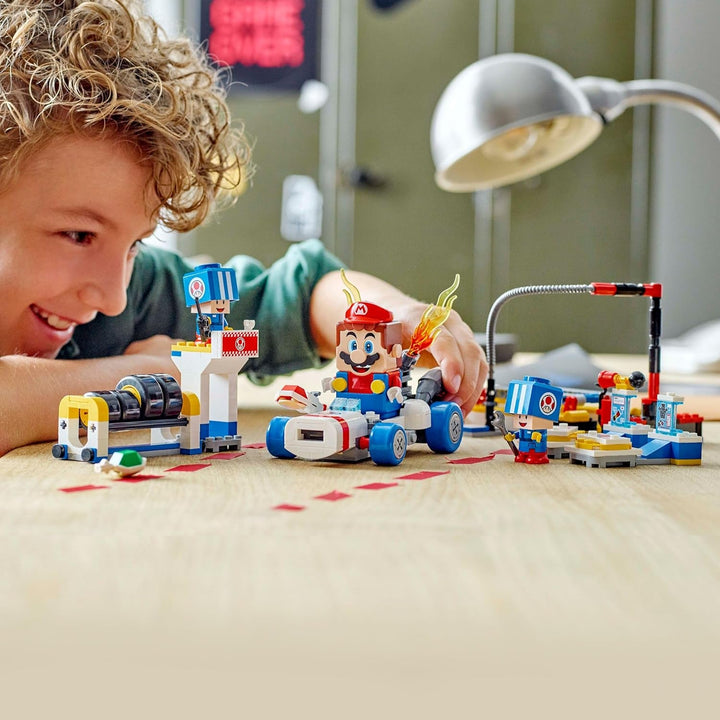LEGO Super Mario: Mario Kart - Atelierul lui Toad, personaj Nintendo, jucărie personalizabilă, set de aventură, cadou pentru băieți, fete și gameri de la 8 ani 72035