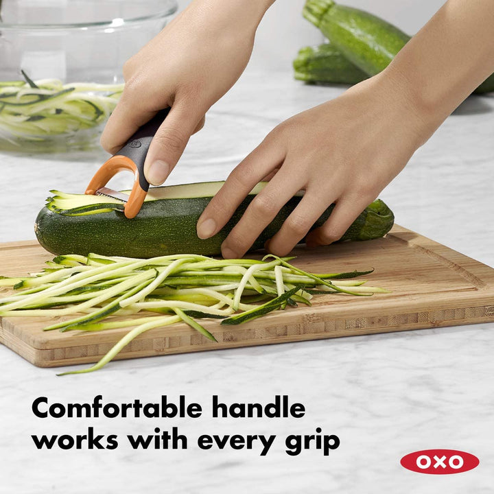 OXO Good Grips Schäler / Peeler Mit Julienne-Funktion, Schwarz