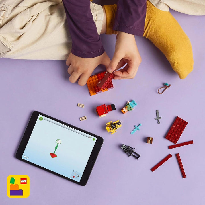 LEGO Minecraft Duelul de lavă din adâncuri, jucărie pentru fanii jocului video, fortăreață cu minifigurine, inclusiv Alex, scheletul Wither, Lohe și Strider, cadou pentru fete și băieți de la 6 ani 21266