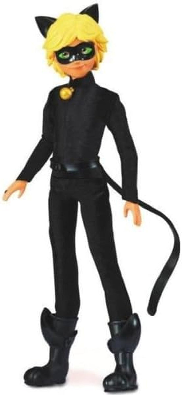 BANDAI - Miraculous - Păpușă Miraculous Cat Noir și Adrien - Păpușă manechin 26 Cm și cele 2 ținute ale ei - Jucărie Miraculous - Păpușă super erou articulată - Jucărie pentru copii de la 4 ani - P50356
