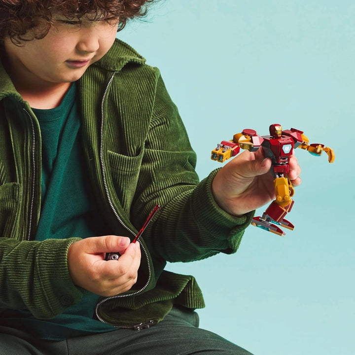 LEGO Marvel Iron Man Mech Vs. Ultron - Jucărie de supererou cu 2 minifigurine - Figură de acțiune cu brațe, picioare și degete mobile - Cadou pentru băieți și fete cu vârsta peste 6 ani 76307