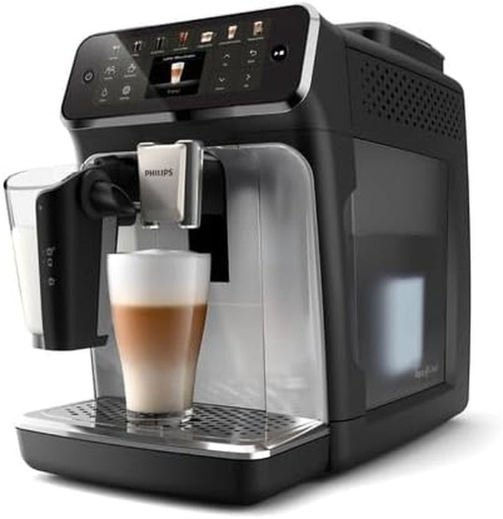 Philips Seria 5500 Mașină automată de cafea - Sistem de lapte Lattego, 20 de specialități de cafea caldă și rece, 40% mai silențioasă cu Silentbrew, pornire rapidă, negru și argintiu (EP5546/70)