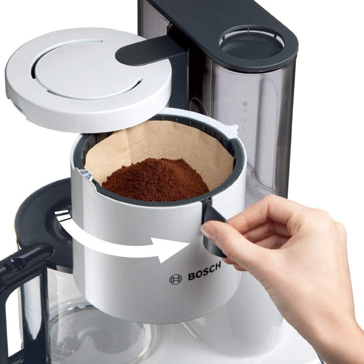 Bosch filtru de cafea Styline TKA8011, senzor de aromă, protecție aromă carafa de sticlă 1,25 L, pentru 10-15 cești, oprire automată, sistem de detartrare, opritor de picurare, suport filtru pivotant, 1160 W, alb