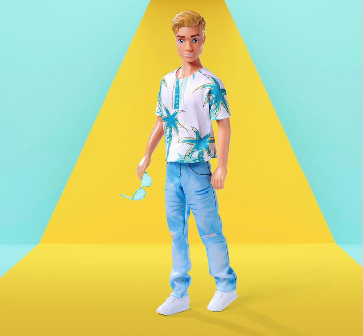 SIMBA 105733729 Steffi Love Kevin, păpușă de joacă poartă un top cu imprimare de palmier și blugi cool, inclusiv ochelari de soare, 30 cm, de la 3 ani