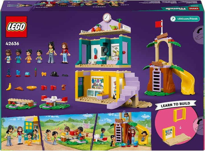 LEGO Friends Heartlake City Kindergarten, set de joacă pentru fete și băieți de la 4 ani, joc de rol creativ cu 2 figurine și 4 micro figurine, jucărie pentru dezvoltare socială 42636
