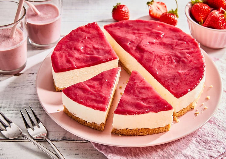 RUF New York Cheesecake Strawberry No Bake, Cheesecake american original cu sos de căpșuni, 360 grame