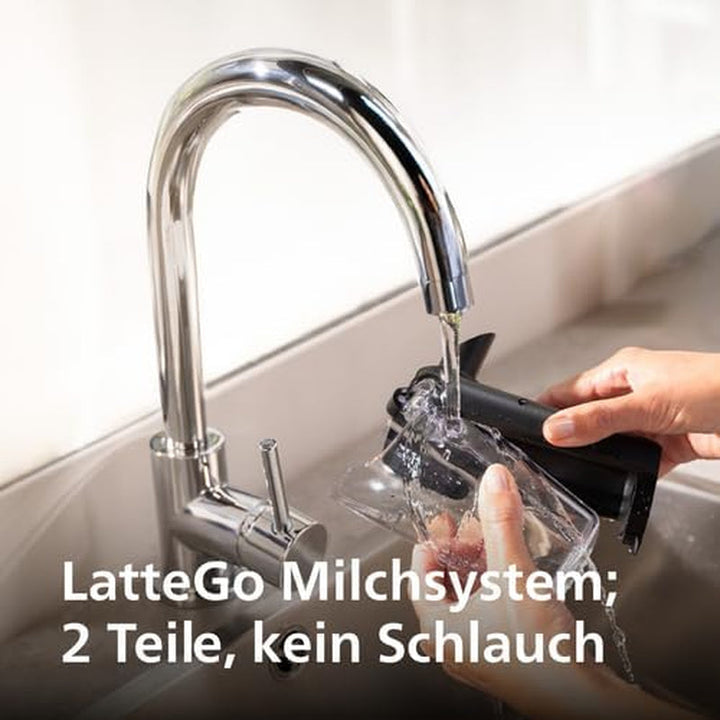 Philips Seria 5500 Mașină automată de cafea - Sistem de lapte Lattego, 20 de specialități de cafea caldă și rece, 40% mai silențioasă cu Silentbrew, pornire rapidă, negru și argintiu (EP5546/70)