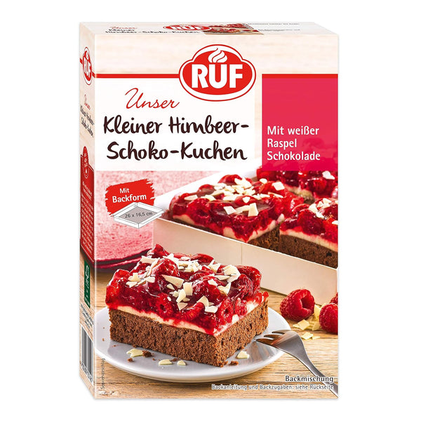 RUF Kleiner Himbeer-Schokokuchen, Mini-Kuchen Mit Feiner Puddingcreme, Himbeeren Und Weißen Schokoraspeln, Inkl. Backform, 1X252G